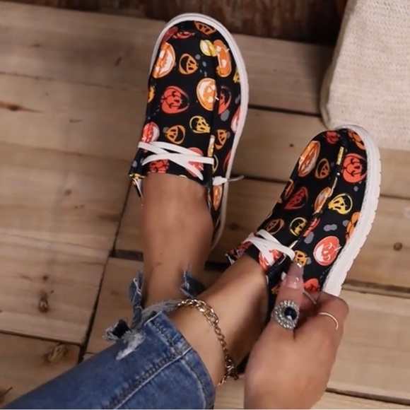 NIP Halloween shoes Pumpkins  size 10.5 comfortable perfect - trick or treating - Picture 10 of 15